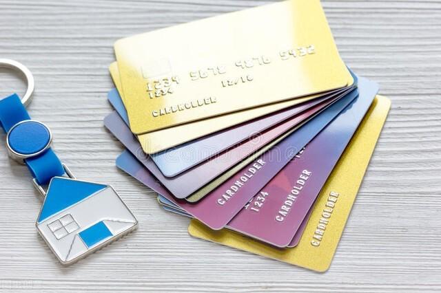 高负债最好下的信用卡是金卡还是联名卡！高负债最好下的信用卡是金卡还是联名卡呢。